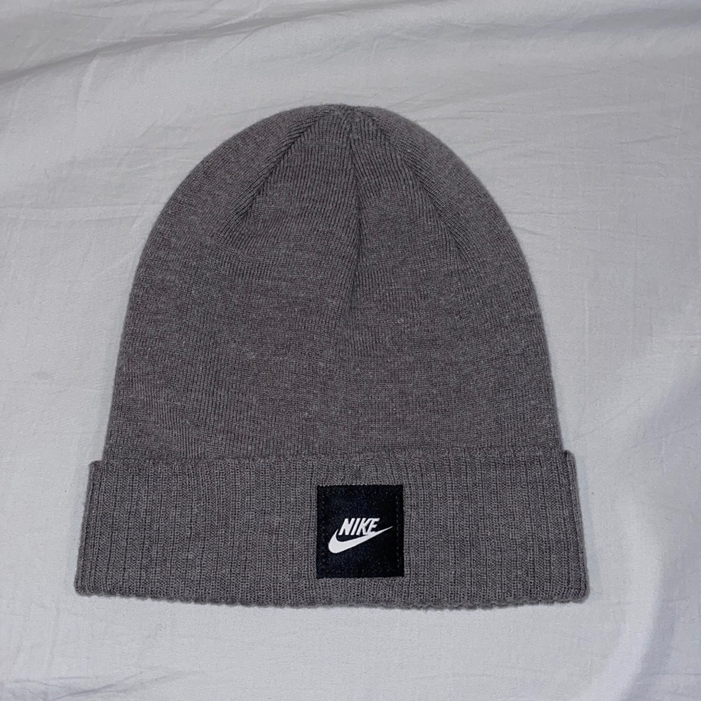 Nike  grey beanie